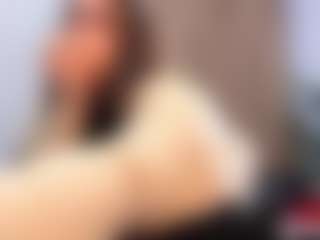Live cam show with BattyMoll - Green Eyes on Camsoda