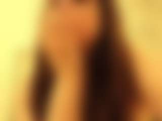 Live cam show with BattyMoll - Big Nipples on luckytryst.com