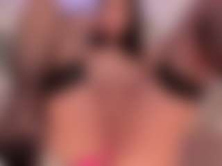 Live cam show with kendallrisex - Fit on Soda Cam