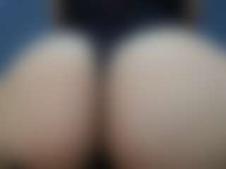 Live cam show with anny model - Athletic on Camsoda