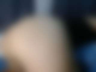 Live cam show with anny model - Rub on CamwithHer