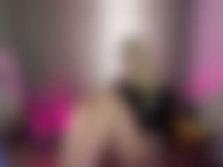 Live cam show with MirandaQueen - Thong on live.xbliss.ai