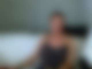 Live cam show with Carlalicious - Boots on crypto-cams