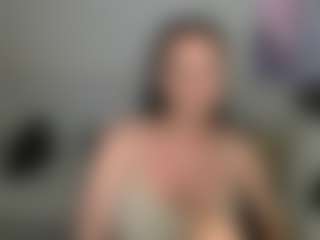 Live cam show with Carlalicious - Grey Eyes on Nude Live Now