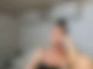 Live cam show with Carlalicious - Cosplay BBW on Dolls Live