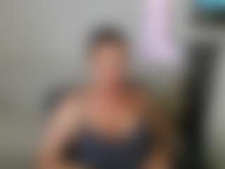 Live cam show with Carlalicious - Cosplay MILF on Camming Site