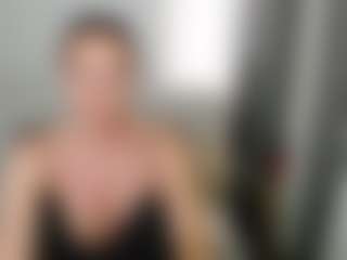 Live cam show with Carlalicious - Middle Aged on https://playwithruby.com