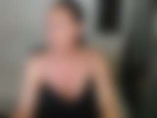 Live cam show with Carlalicious - Middle Aged on Camsoda