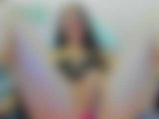 Live cam show with sofiapaz - Schoolgirl on Gym Cam Girls