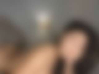 azaleiia's Live Sex Cam Show