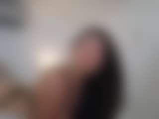 azaleiia's Live Sex Cam Show