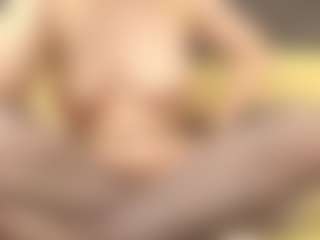 ErickaLee MILF webcam performer live streaming