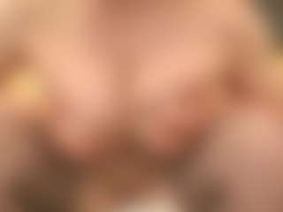 ErickaLee's Live Sex Cam Show