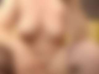 ErickaLee's Live Sex Cam Show