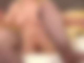 ErickaLee MILF webcam performer live streaming