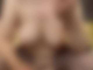 ErickaLee's Live Sex Cam Show