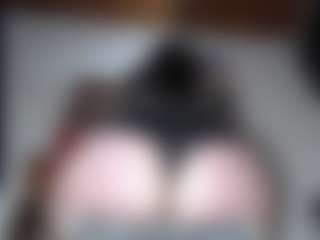 squiirtmachine MILF-Webcam-Performerin live