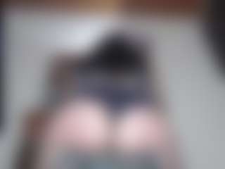 Live cam show with squiirtmachine - Colombia MILF on Gym Cam Girls