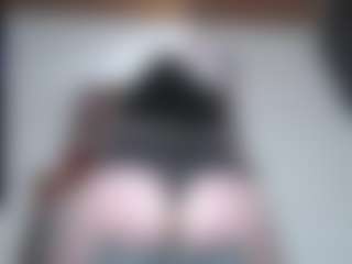 Live cam show with squiirtmachine - Colombia MILF on intimatelivegirls.com
