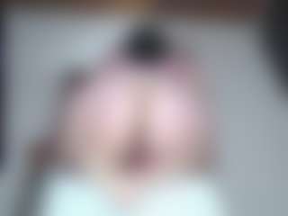 squiirtmachine MILF webcam performer live streaming