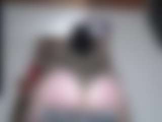 Live cam show with squiirtmachine - Public MILF on Camsoda