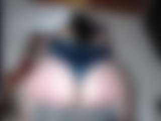 Live cam show with squiirtmachine - Spanks on SpunkLive