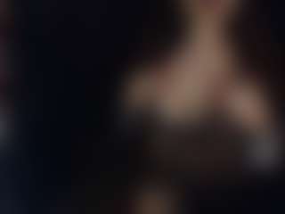 Live cam show with MistressMia - Fetish on Mixed Magazine Live