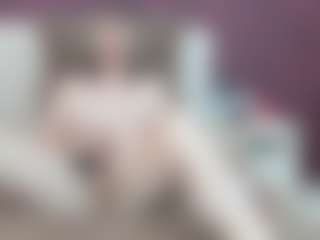 Live cam show with katlea - Big Clit on TeamSkeetLive
