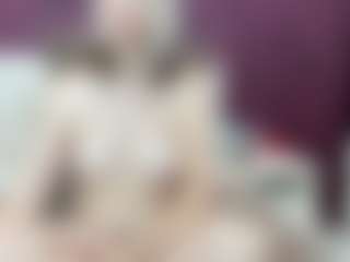 Live cam show with katlea - Big Clit on Dare Cams