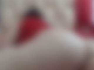 Live cam show with Ammy - Mature on hotwifechat.live