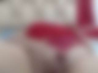 Live cam show with Ammy - Mature on live18s.com