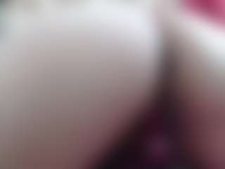 Live cam show with Ammy - Moan on Camsoda