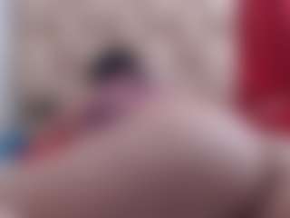 Live cam show with Ammy - Moan on live18s.com