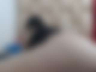 Live cam show with Ammy - Moan on Instabang