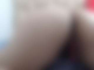 Live cam show with Ammy - Moan on Latina Girls