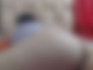 Live cam show with Ammy - Amateur on Camsoda