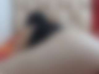 Live cam show with Ammy - Moan on CamwithHer