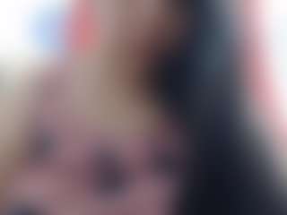 Live cam show with Ammy - Moan on Camming Site