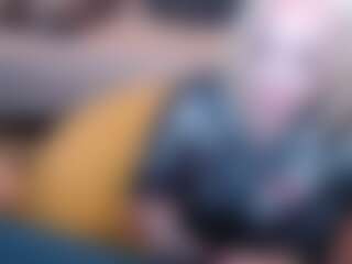 Live cam show with Tanya Lieder - Pornstar MILF on xDating