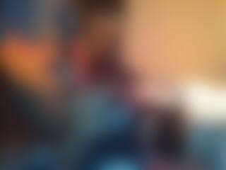Maskedmamii69's Live Sex Cam Show