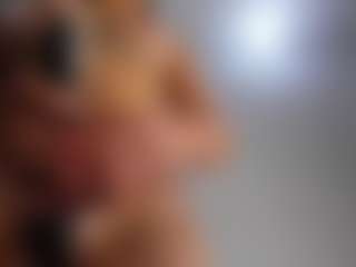 mollyybloom's Live Sex Cam Show
