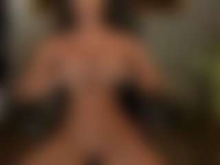 arianacruz69's Live Sex Cam Show