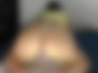 Live cam show with ALEXASWEET - Small Tits Mature on CamClone