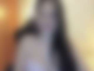 Live cam show with Lucia Valentina - Fuck on crypto-cams
