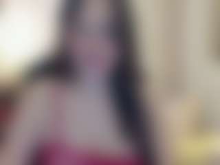 Live cam show with Lucia Valentina - Colombia on Camming Site