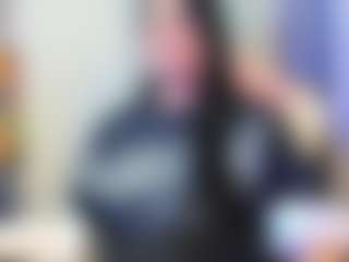 Live cam show with allison - Shaved on SmokeAndPoke