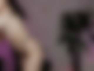 emma7 MILF webcam performer live streaming