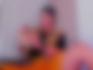 Live cam show with isabellamout - Colombia on AdultVida.com