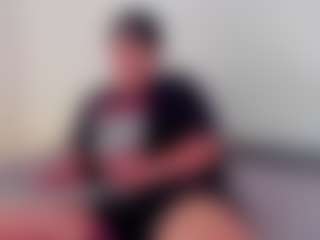 Live cam show with isabellamout - Big Clit on CamClone