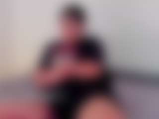 Live cam show with isabellamout - Submissive on SpankPalCams